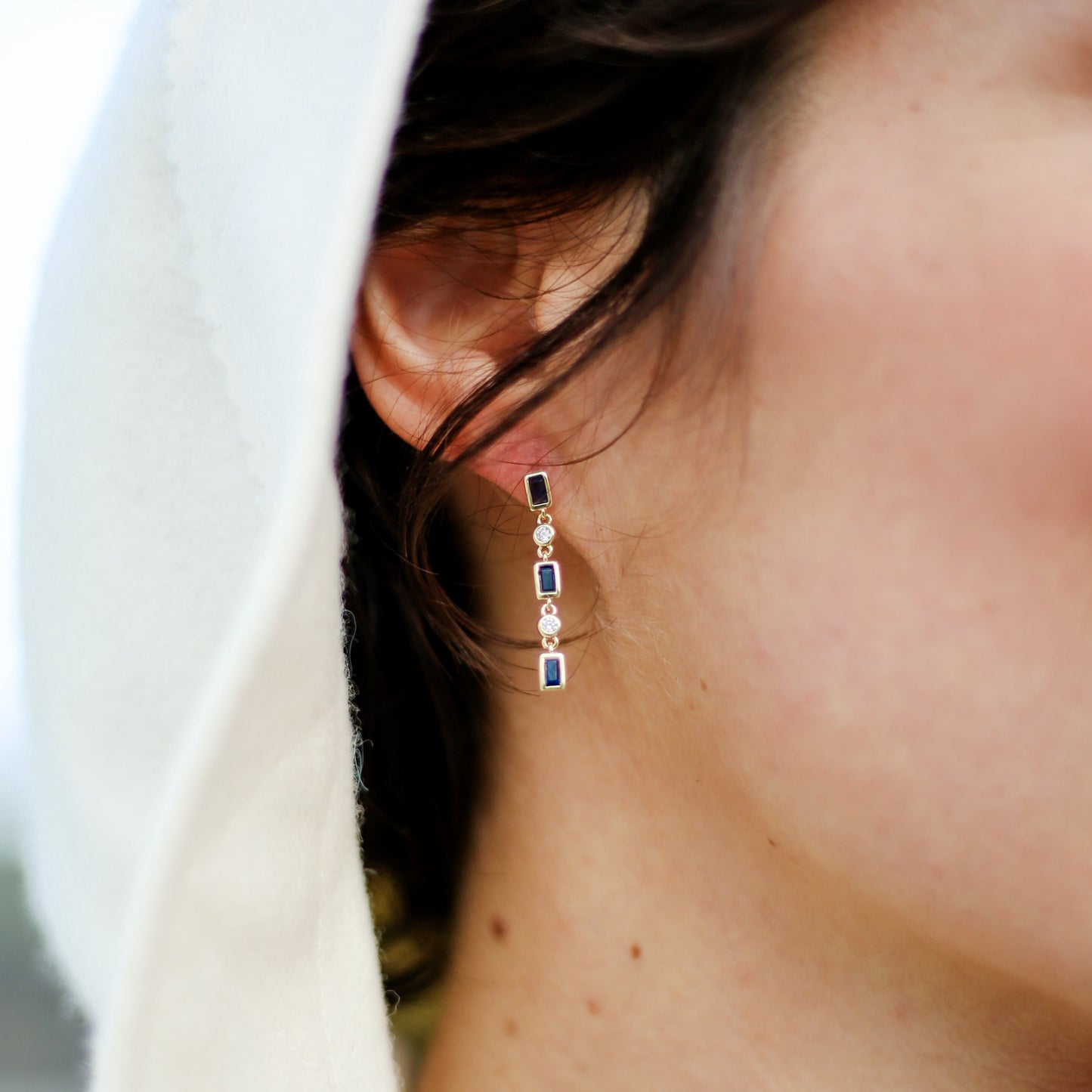 BOUCLES D'OREILLES QUARTZ BLANC ET SPINEL BLEU - ARMOR